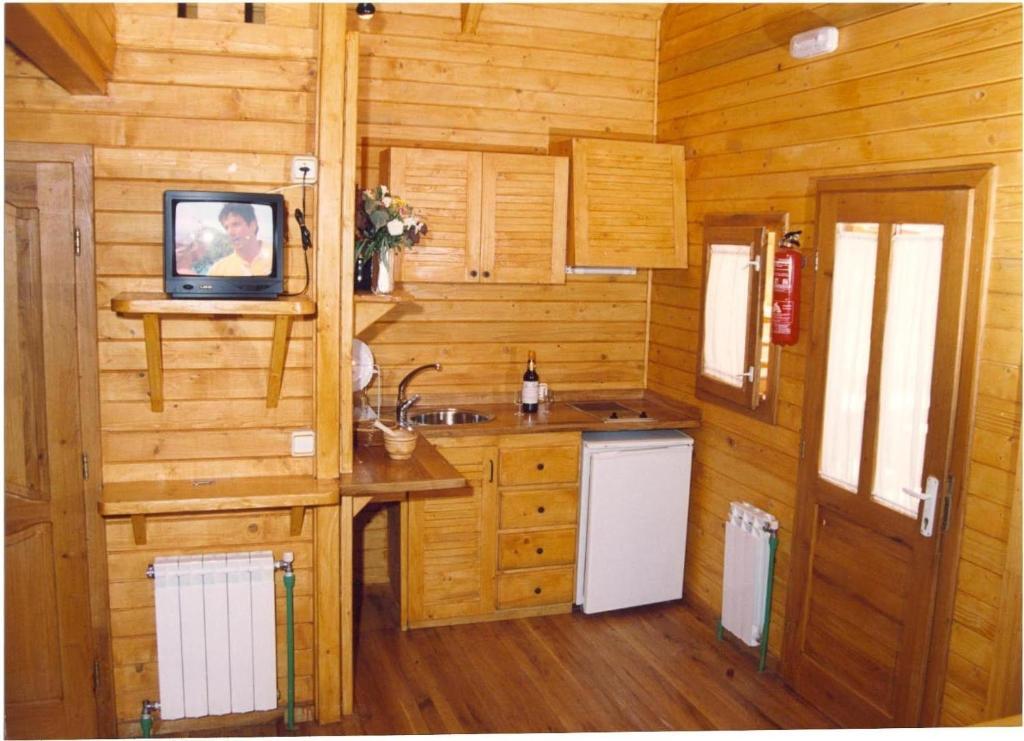 Camping Rural Llanos De Arance Coto Ríos Camera foto