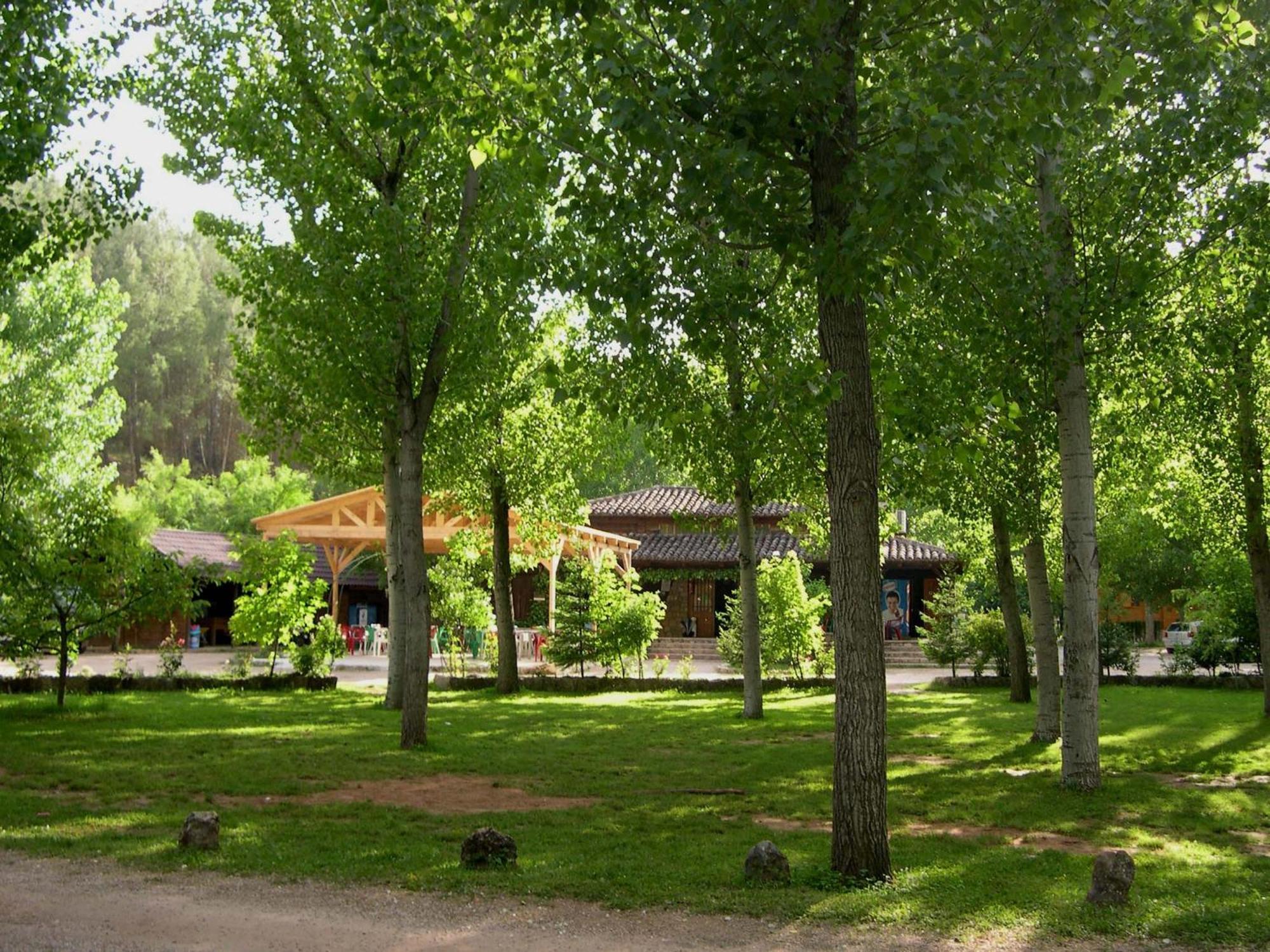 Camping Rural Llanos De Arance Coto Ríos Esterno foto
